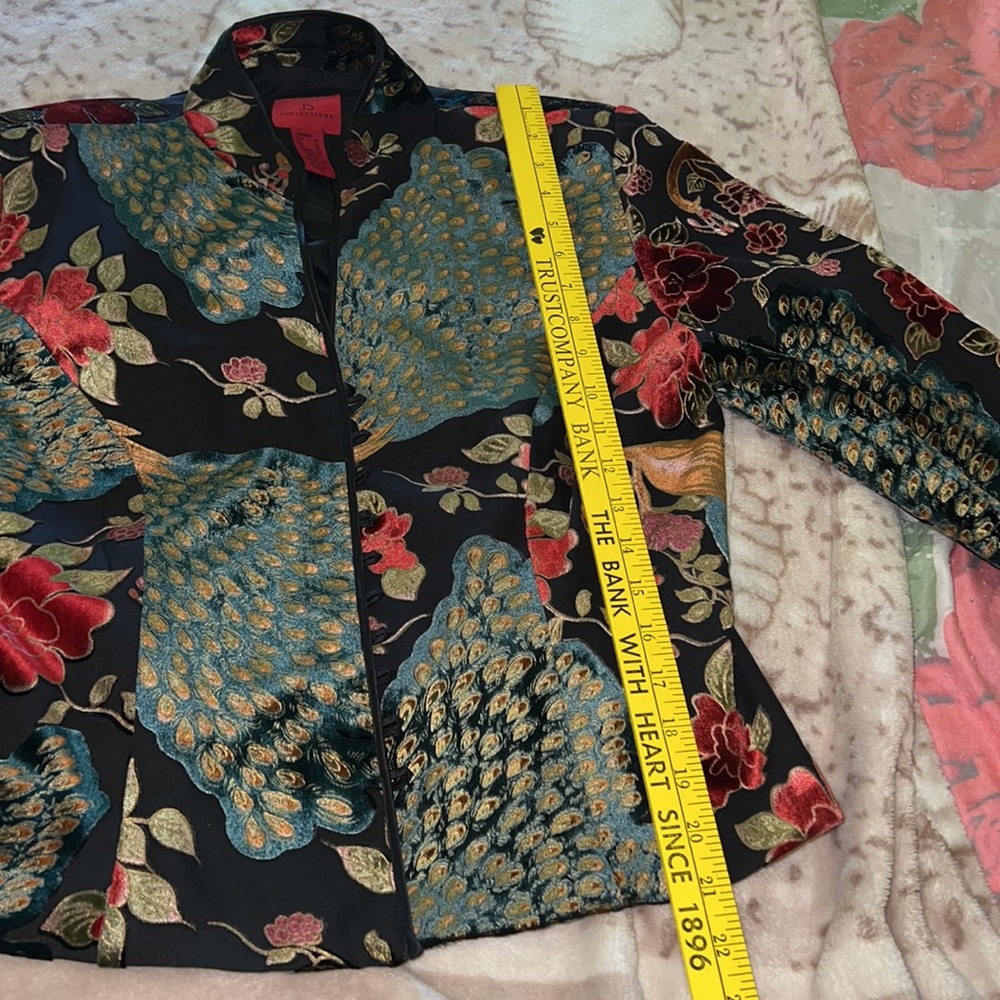 JS Collections flowered top - Picture 9 of 15